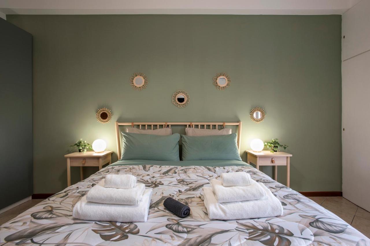 Stylish & Cozy - 5 Star Location- Balcony - View Feriehus Rom