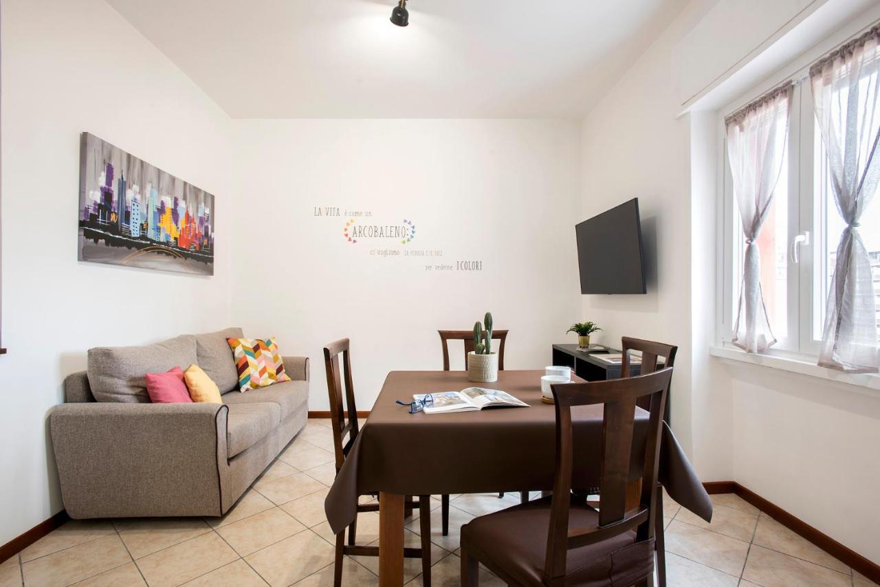 Stylish & Cozy - 5 Star Location- Balcony - View * Rom